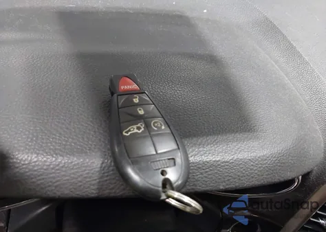 2012 Jeep Grand Cherokee Laredo z USA, uszkodzony, nr VIN 1C4RJFAG9CC233025